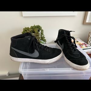 Nike black suede high tops 9.5